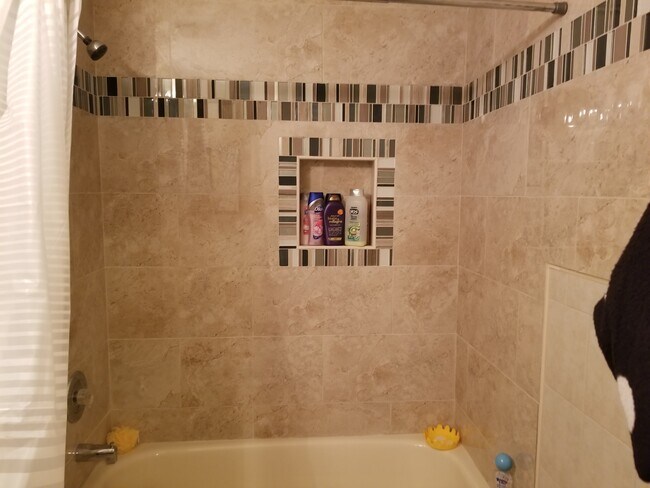 Foto del edificio - 227 Lindsey Ct