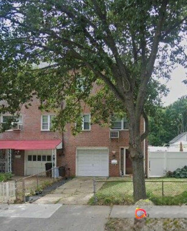 Building Photo - 99-11 216th St