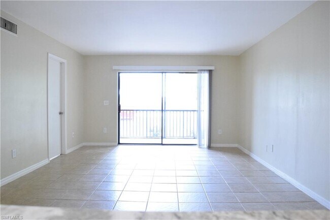 Foto del edificio - 4436 Orchid Blvd