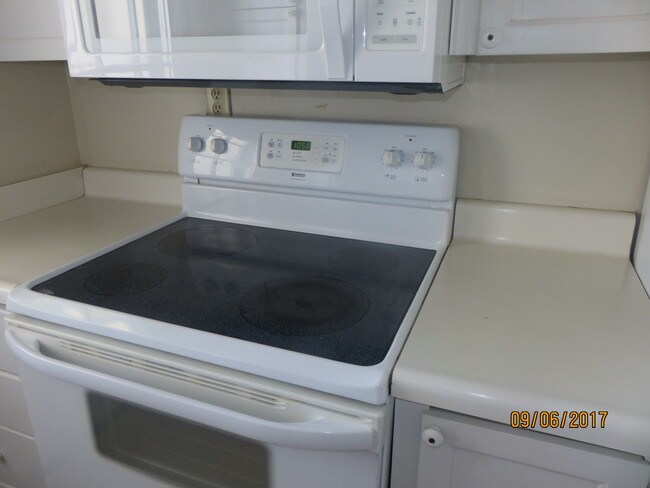 Foto del edificio - 816 Cardinal Creek Blvd