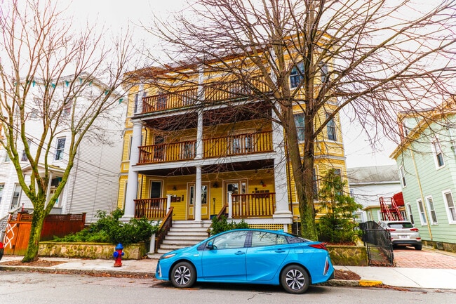 Foto del edificio - 116 Perkins St