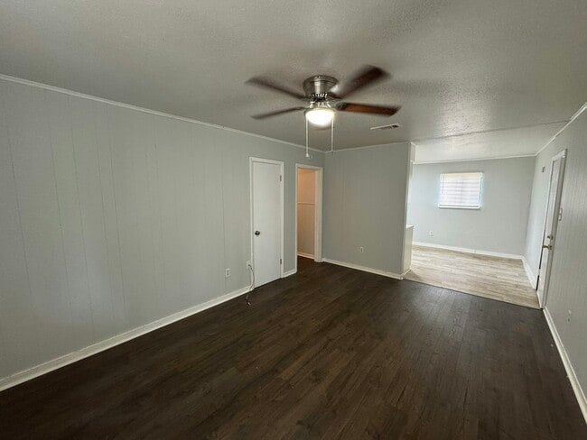 Photo - 3826 Lampton Ave House