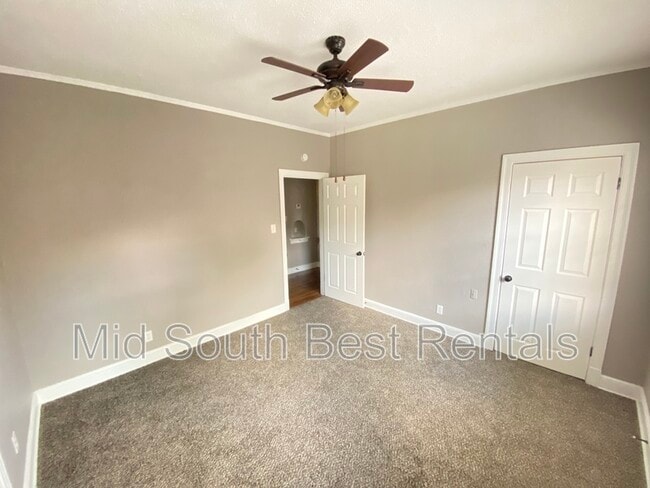 Building Photo - 861 Cypress Dr