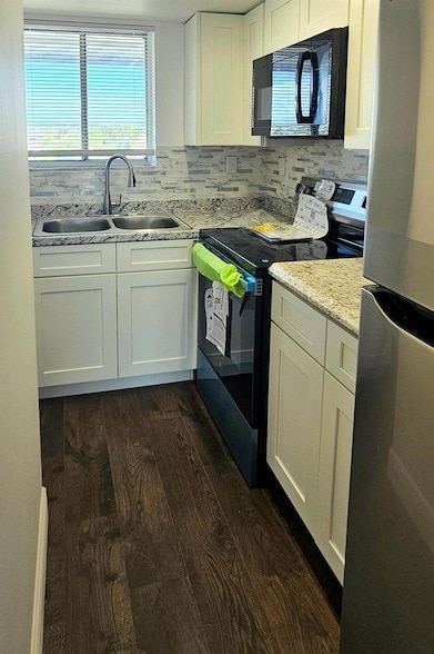 Foto del edificio - 1501 Crescent Cir