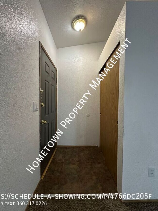 Building Photo - Convenient Location! 2 Bedroom Apartment A...