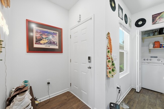 Building Photo - 9317 Kiskadee Ct