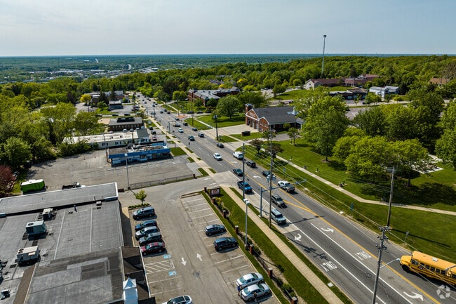 North Royalton has easy access to many restaurants and amenities.