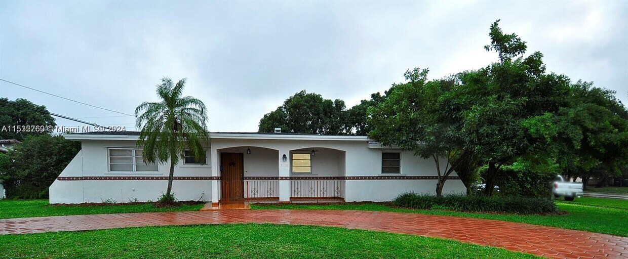Primary Photo - 9120 SW 17th St