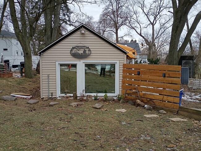 Foto del edificio - 1125 Molitor Rd