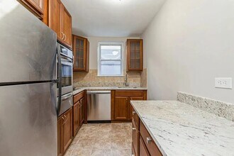 Building Photo - 740 E 32nd St