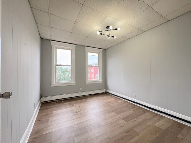 185 Ave E 5 - 187 Avenue E