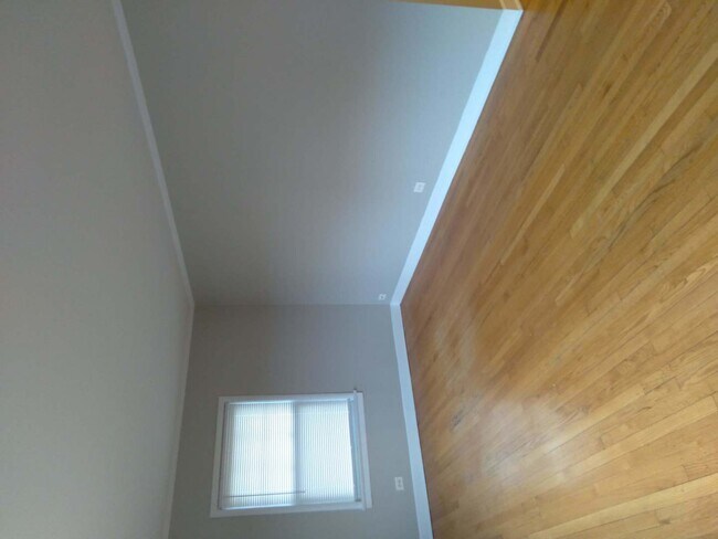 Foto del edificio - 837 Mulford St