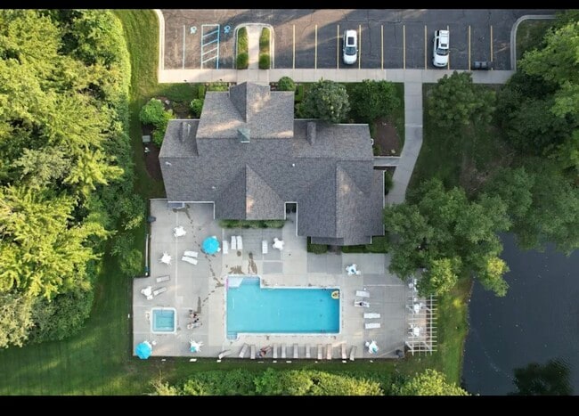 Foto del edificio - 25820 Maritime Cir N