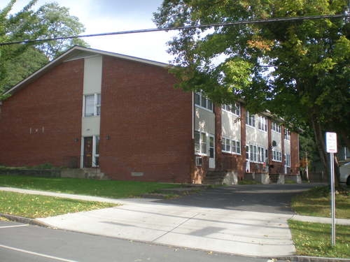 Primary Photo - 230 Genesee