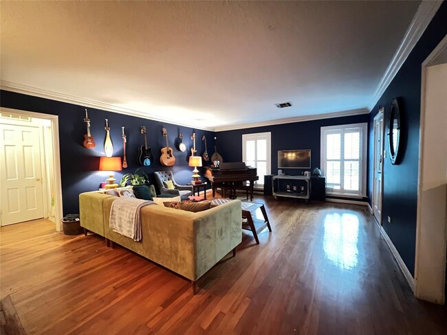 Foto del edificio - 4387 Harvest Ln