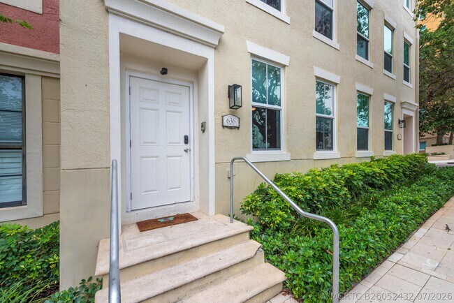 Foto del edificio - 636 Fern St