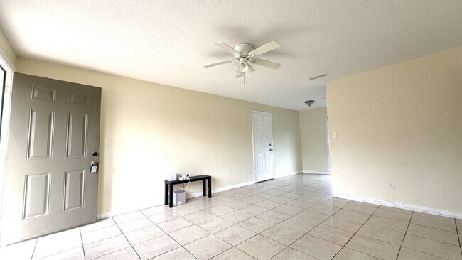 Foto del edificio - 1037 Berkshire Rd