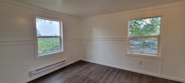 Building Photo - Cozy South Beacon Hill Cottage with 2 bedr...