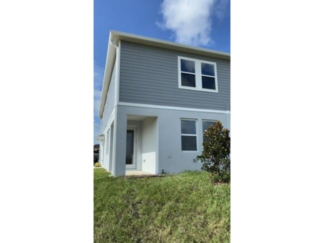 Foto del edificio - BRAND NEW 3 bedroom 2.5 bath with 2 car garage