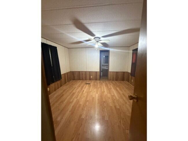 Foto del edificio - 2866 Pine Forest Rd