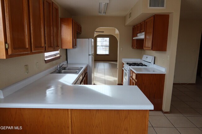 Foto del edificio - 1137 W Bend Ln