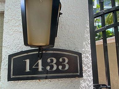 Foto del edificio - 1433 Harbour Walk Rd