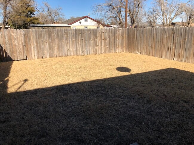 Fenced Backyard - 505 9th Ave B