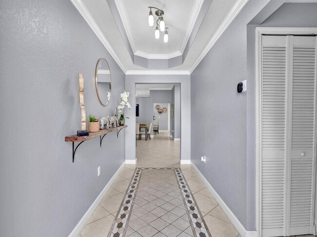 Building Photo - 14304 S Royal Cove Cir