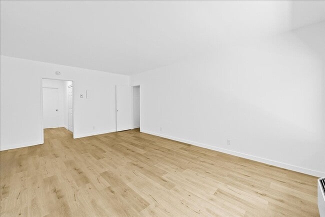 Building Photo - 11661 Erwin St