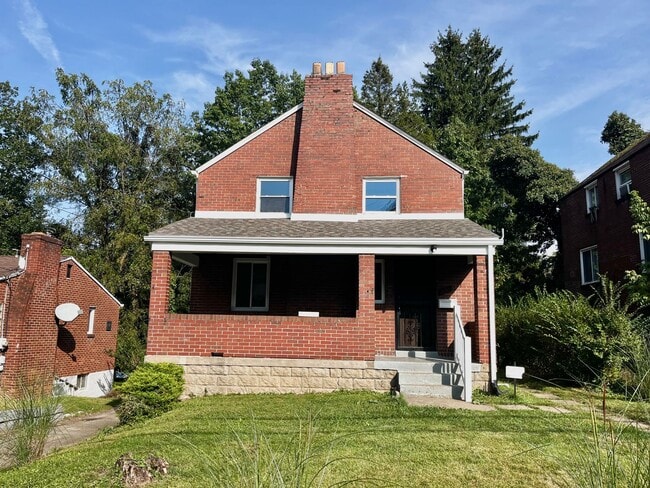 Building Photo - Lovely Three Bedroom Home - Window AC Unit...