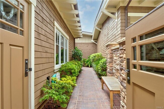 Foto del edificio - Charming Coastal Retreat in the Heart of Laguna Beach