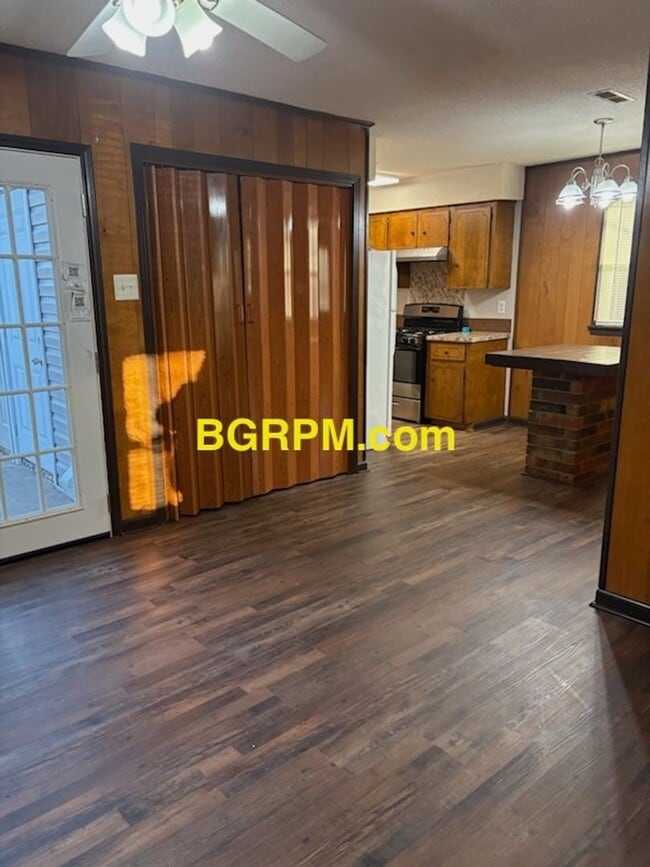 Building Photo - 6 Waterfront Dr