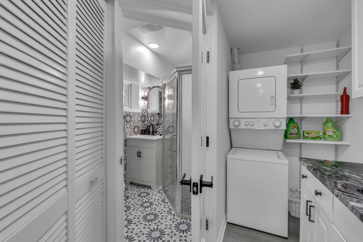 Foto del edificio - 1413 Shepherd St NW