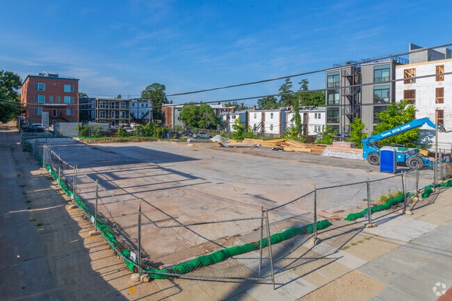 SV - 8.3.22 - 22 Kennedy St NW