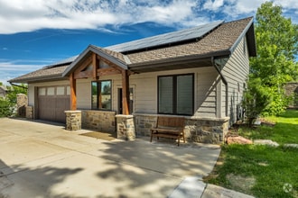 Building Photo - 2435 E Lambourne Ave