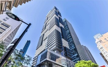 Building Photo - 7 Grenville St