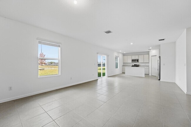 Foto del edificio - 10739 NW Moon Rise Ln