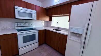 Building Photo - 11800 SW 18th St