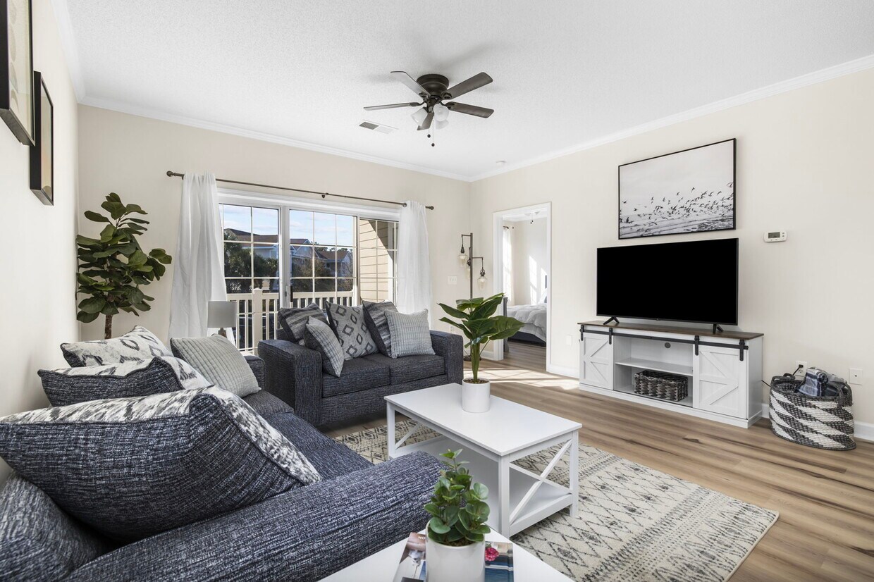 Foto principal - 5751 Oyster Catcher Dr