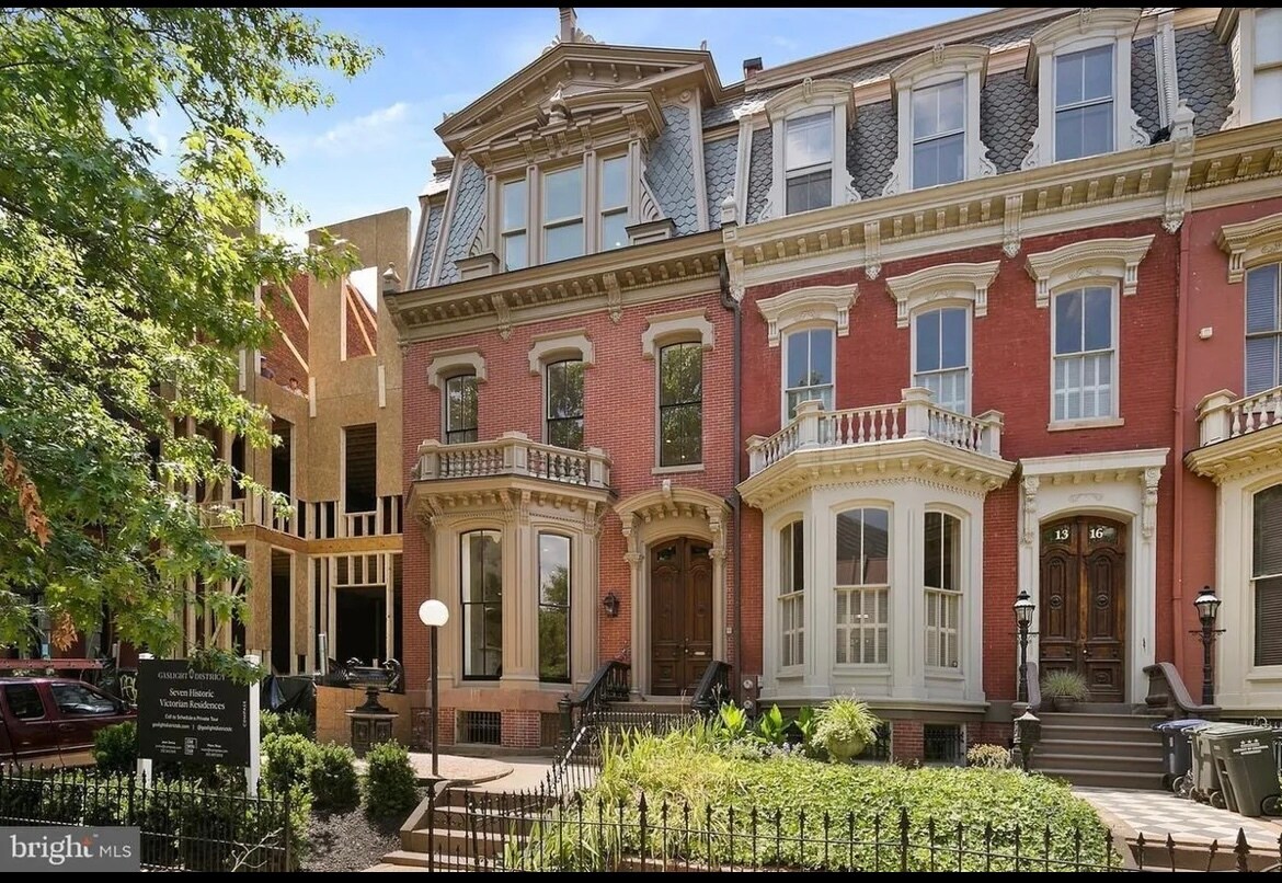 Primary Photo - 1314 Vermont Ave NW