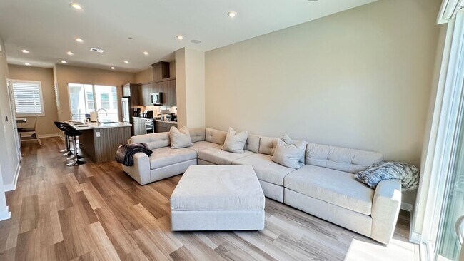 Foto del edificio - 1307 W Cara Dr