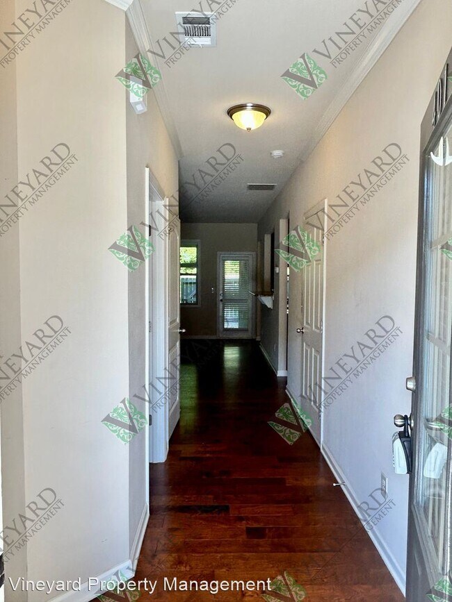 Foto del edificio - 3 br, 2.5 bath House - 401 Franklin Lane