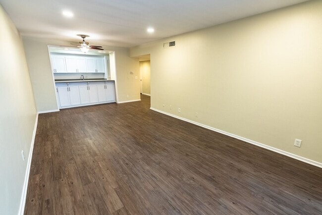 Interior Photo - 312 S. Willaman Drive