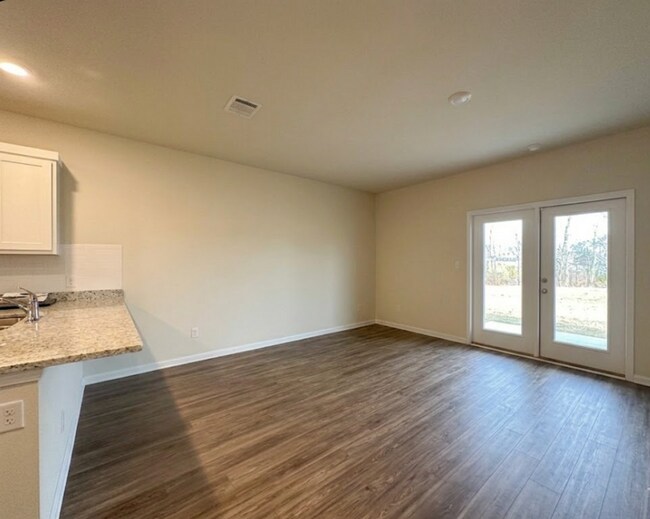 Foto del edificio - AVAILABLE NOW; APPLY AT OUR WEBSITE TODAY!!