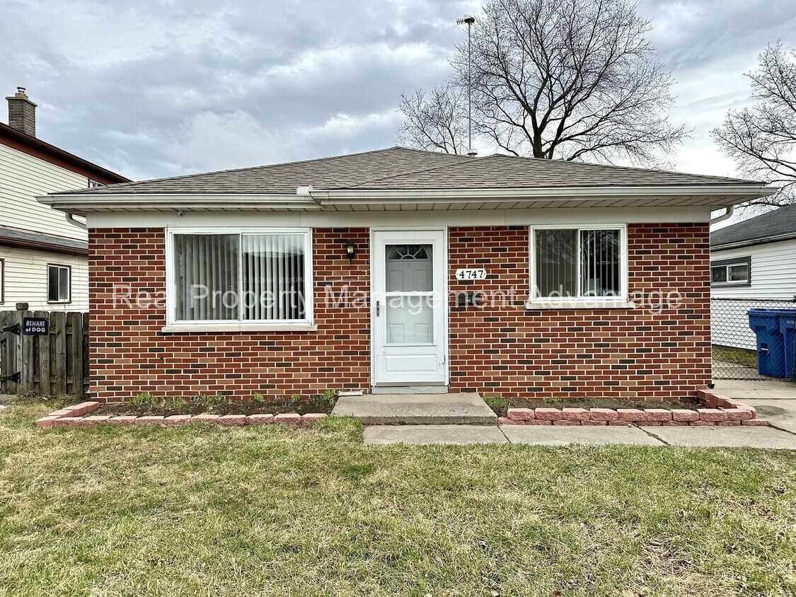 Primary Photo - Cute 3-Bedroom Ranch!