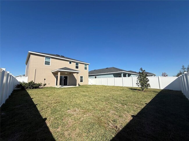 Building Photo - 4701 SW 83rd Lp