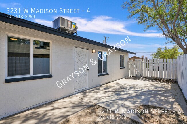 Photo - 3231 W Madison St Apartment