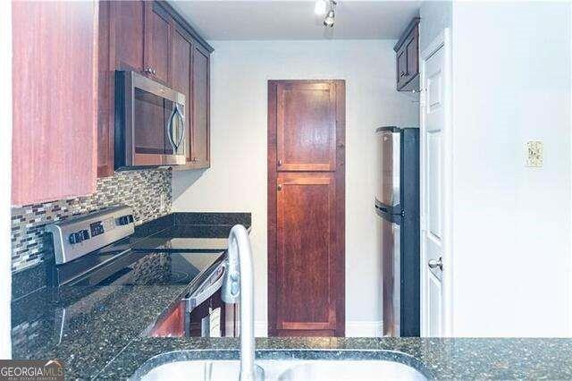 Foto del edificio - 2657 Lenox Rd NE