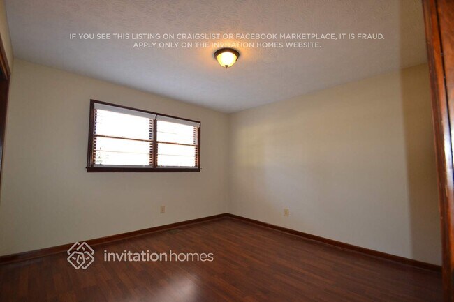 Building Photo - 7290 Hollyhock Dr