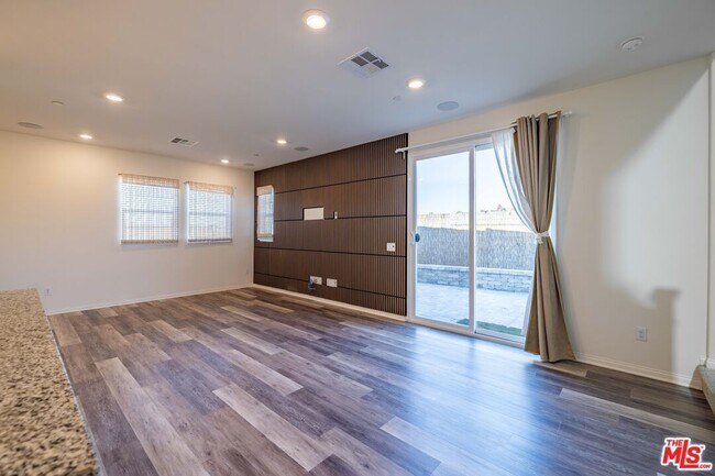 Foto del edificio - 27639 Sawtooth Ln